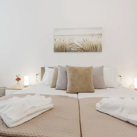 Flat 3 Mlh 3bed Next To By Homely! * Mellieħa