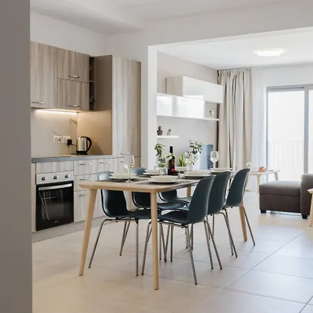 Flat 3 Mlh 3bed Next To By Homely! Apartment