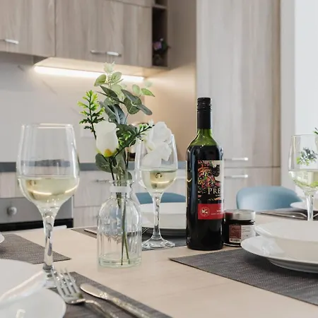 Daire Flat 3 Mlh 3bed Next To By Homely! *